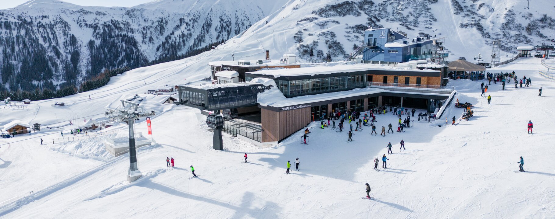 Komperdellbahn cable car Serfaus and the Komperdell Panoramic Restaurant | © Serfaus-Fiss-Ladis/Tirol