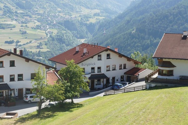 Apart Burgblick mit Ausblick und Spielwiese