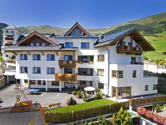 APART-HOTEL AURORA **** Ansicht Sommer